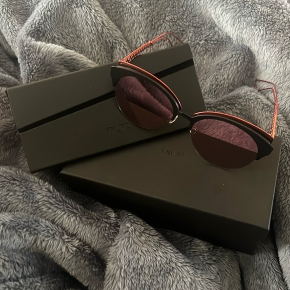 Dior sun glasses - Picture 1 of 4